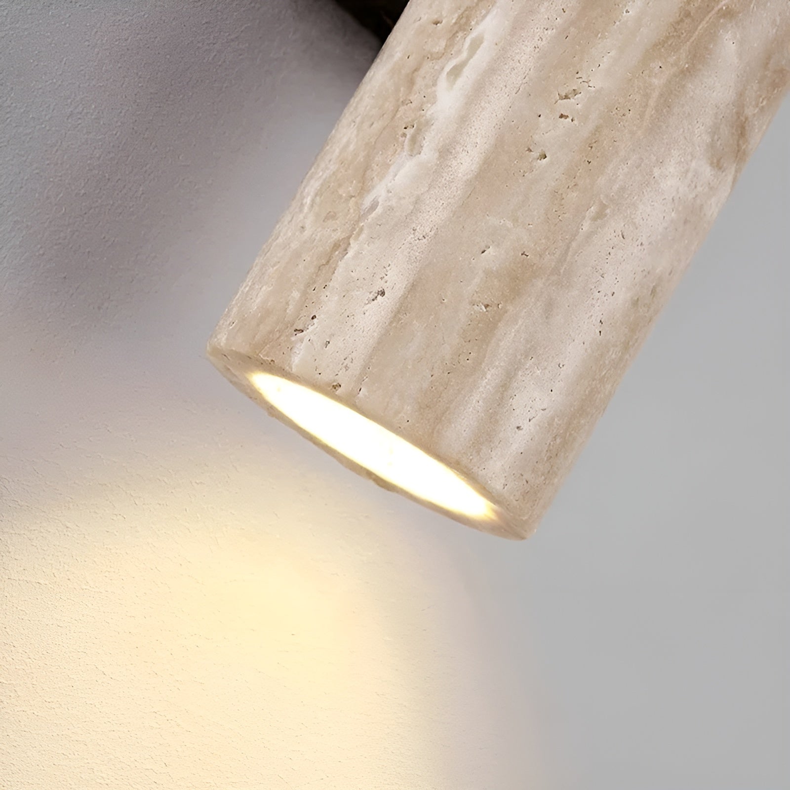 Travertin Wandlamp – Moderne LED Wandlamp met Natuurlijk Natuursteen Design
