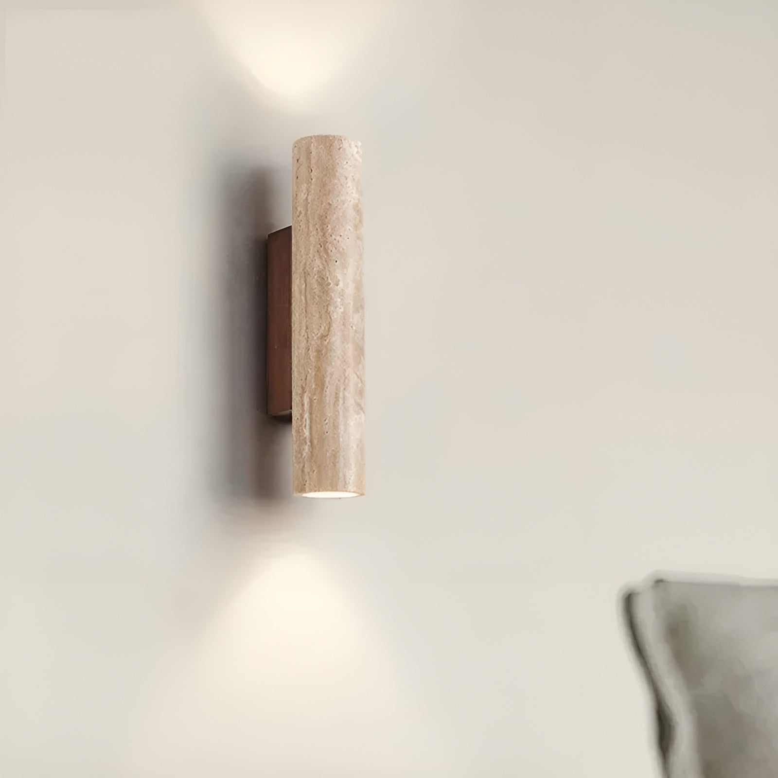 Travertin Wandlamp – Moderne LED Wandlamp met Natuurlijk Natuursteen Design